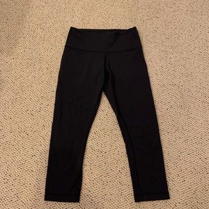 Lululemon wonder under cropped leggings